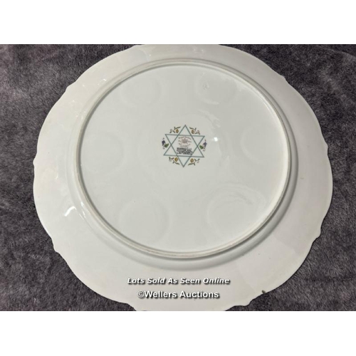 60 - A Royal Cauldon Passover Sederdish no.8894.59, 41cm diameter / AN8