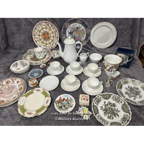 82 - Assorted ceramics including part Tuscan China 