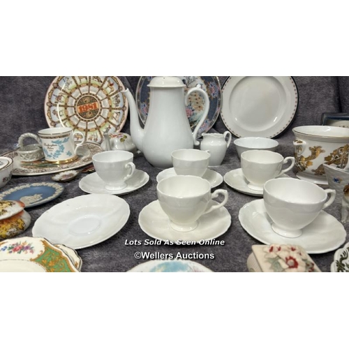 82 - Assorted ceramics including part Tuscan China 