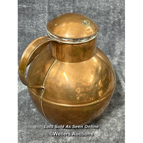 102 - Copper Guernsey milk churn, damaged lid handle, 27cm high / AN22