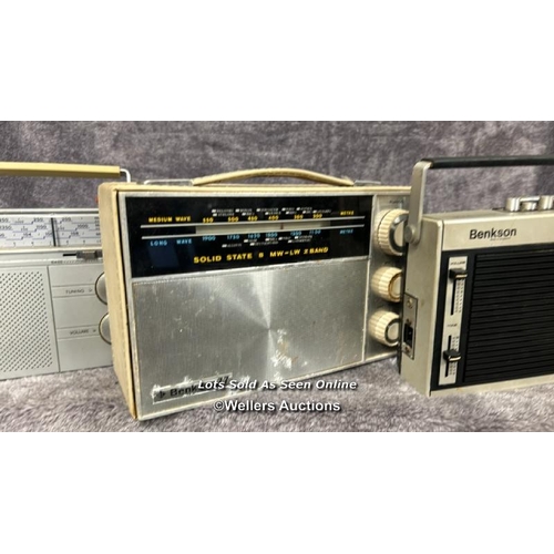 246 - Assorted unboxed vintage electricals including Benkson radios, Aero 6 transister, Dixons radio, Benk... 