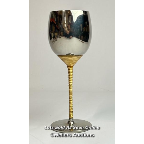 280 - A stainless steel goblet, by Stuart Devlin, 18cm high / AN43