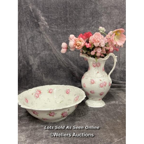 277 - Large rose pattern wash bowl with water jug and faux flowers / AN43