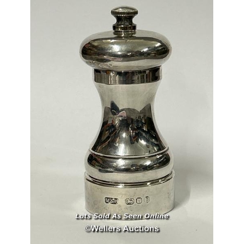 327 - Silver pepper mill with Peter Piper movement, hallmarked London 1980, 10cm high, 157.8g / SF