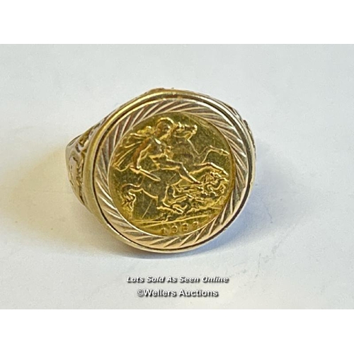 336 - Gold sovereign ring. 1982 sovereign in hallmarked 9ct gold ring, size Y. Gross weight 9.53g / SF