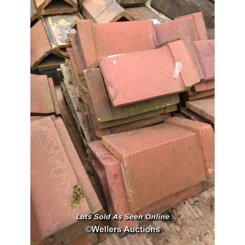 1062 - APPROX X45 ANGLED RED RIDGE ROOF TILES, 34CM (L)