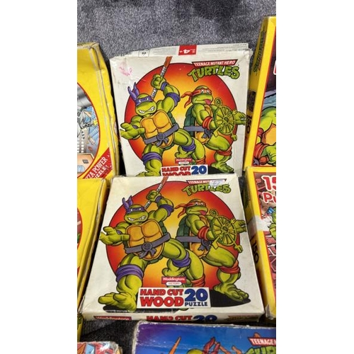 20 - A group of Teenage Mutant Hero Turtles puzzles, all unchecked / AN44