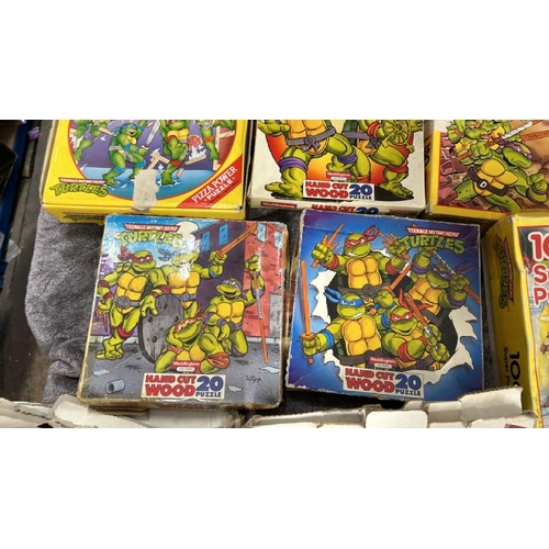 20 - A group of Teenage Mutant Hero Turtles puzzles, all unchecked / AN44