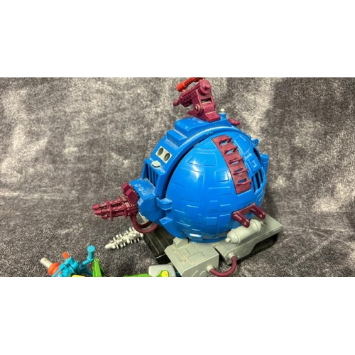 8 - Small collection of Teenage Mutant Hero Turtles toys including Technodrome Scout Vehicle / AN48