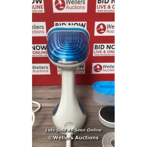 7035 - TEFAL PURE TEX HANDHELD CLOTHES STEAMER, 1700 W, 200ML, BLUE & WHITE, DT9530 / POWERS UP AND HEATS U... 