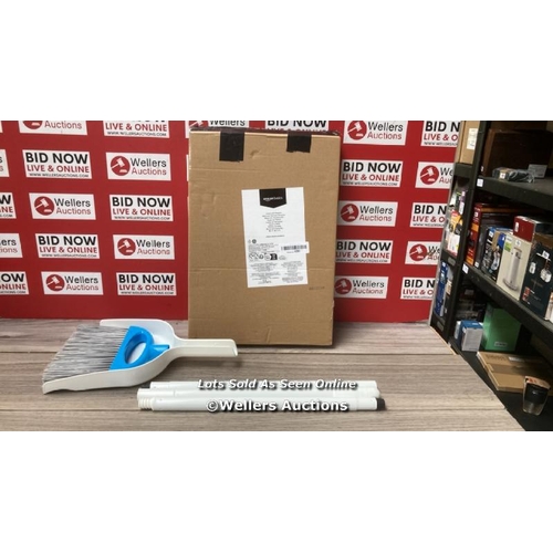 7101 - DUSTPAN BROOM SET, BLUE&WHITE / SIGNS OF USE / E79