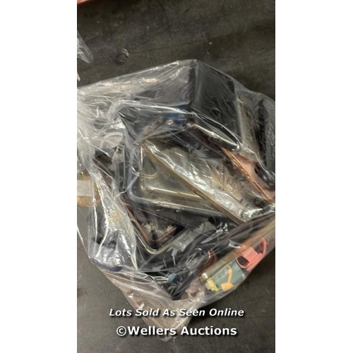 7491 - BAG OF PRE-OWNED PHONE CASES