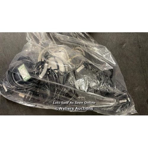 7500 - BAG OF PRE-OWNED CHARGERS INCL. APPLE