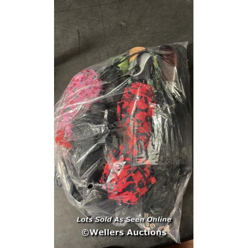 7505 - BAG OF PRE-OWNED UMBRELLAS