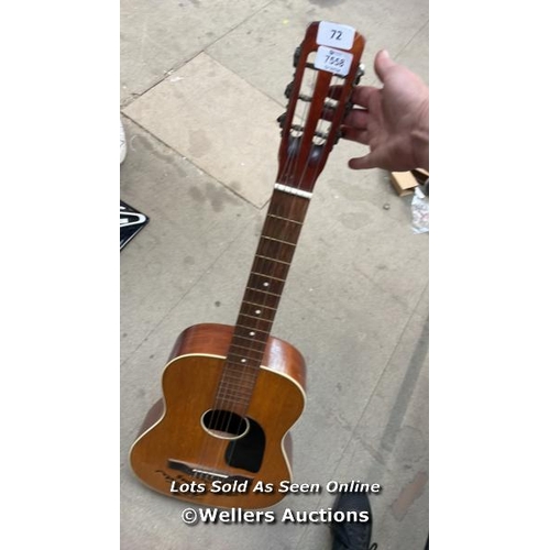 7558 - ACOUSTIC GUITAR