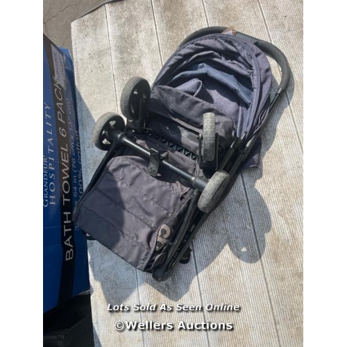 7706 - CBX PRE-OWNED PUSHCHAIR