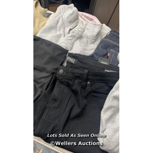 102 - SELECTION OF AS FOUND CLOTHING INCL. EMPORIO ARMANI, 32* HEAT AND CREW CLOTHING COMPANY / MIXED SIZE... 