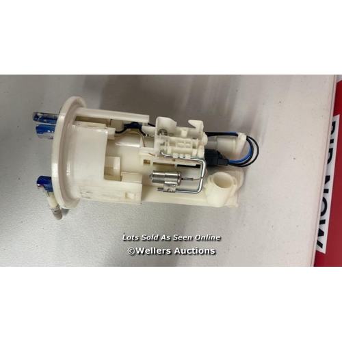 1171 - YAMAHA YZF R1 5VY FUEL PUMP 2004 2005 2006  / D19