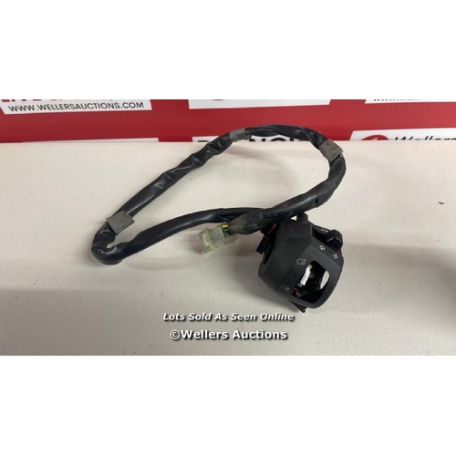 1176 - YAMAHA MT125 MT-125 MT 125 ABS 2014 - 2019 LEFT SIDE SWITCHGEAR SWITCH  / D19