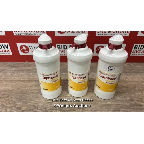 1227 - LOT OF 3 X DIPROBASE CREAM 500G EACH  / F13