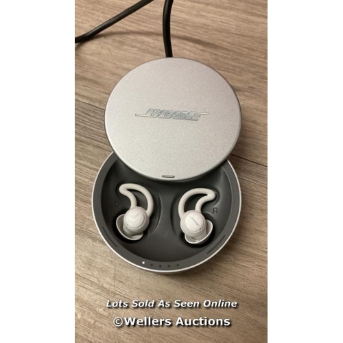 1259 - BOSE NOISE MASKING SLEEPBUDS SLEEP BUDS  / SIGNS OF USE / EARPHONE DOCK POWERS UP / UNTESTED / F14