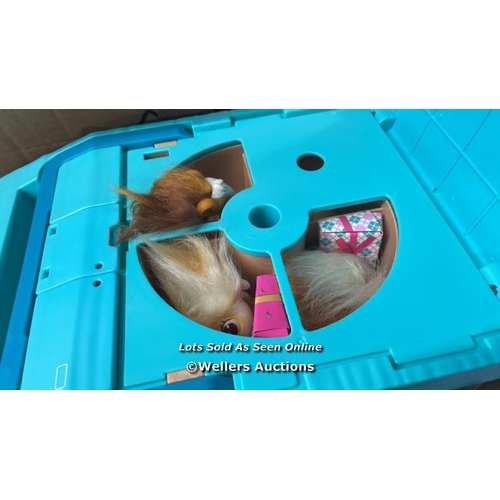 1308 - LITTLE LIVE PETS SOFT INTERACTIVE MAMA GUINEA PIG AND HER HUTCH, FOR KIDS AGES 4+ / 7.8 X 11.93 X 11... 