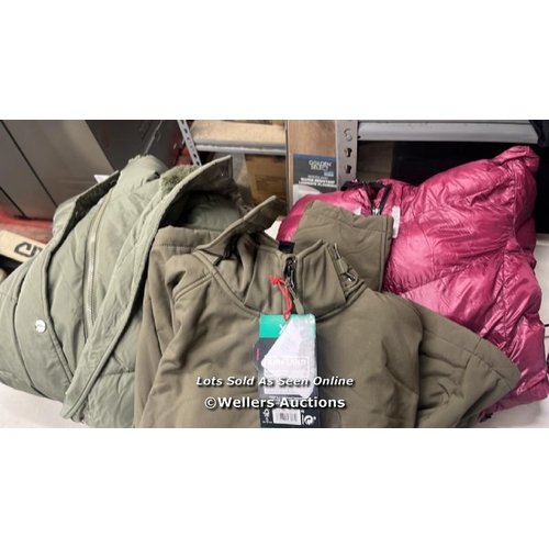 132 - 3X PRE OWNED COATS INCL. ANDREW MARC, KIRKLAND AND 32* DEGREE / MIXED SIZES / D