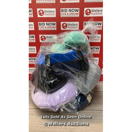 1581 - BAG OF PRE-OWNED TRAVEL PILLOWS