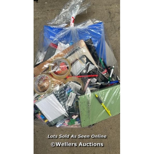 1598 - BAG OF PRE-OWNED OFFICE ITEMS