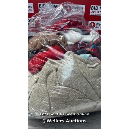 1627 - BAG OF PRE-OWNED SCARVES, HATS AND GLOVES