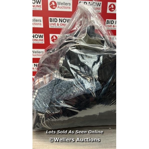 1629 - BAG OF PRE-OWNED MAINLY JUMPERS