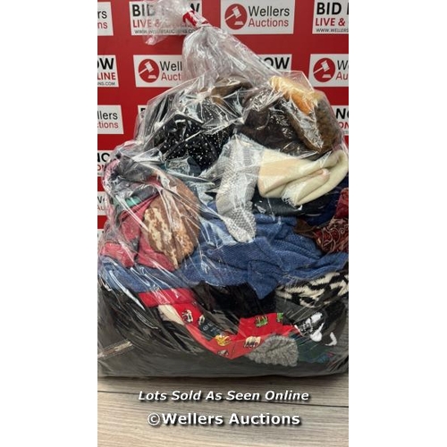 1631 - BAG OF PRE-OWNED SCARVES, HATS AND GLOVES