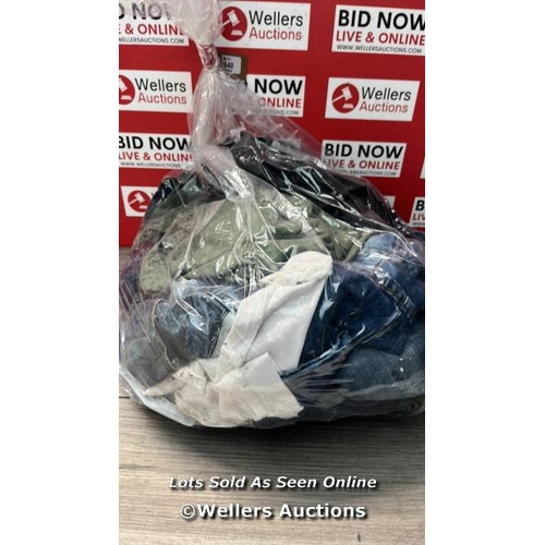 1640 - BAG OF PRE-OWNED JEANS