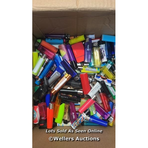 1774 - BOX OF LIGHTERS