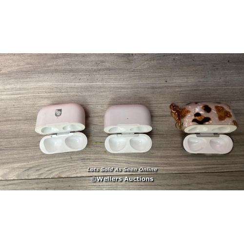 1775 - X3 APPLE AIRPODS CHARGER CASE MODELS A2566 AND A2897 ( ONLY CHARGER CASES )  - BLUETOOTH CONNECTION ... 