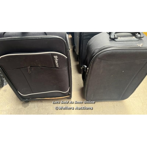 1839 - X2 PRE-OWNED SUITCASES INCL. DFAVORS