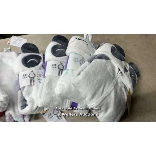 33 - 5X CHILDRENS NEW ST EVE YOUTH HOODED ONESIES / 4 X 5-6 1 X 10-12 / D