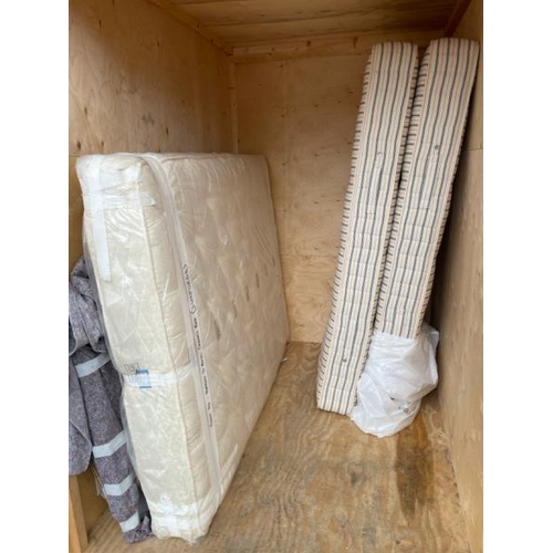 17 - X3 ASSORTED MATTRESSES INCLUDING A SEALY POSTURPEEDIC ULTRA LUX AND GLANMARE, LARGEST 150 X 190CM, A... 