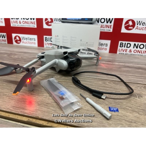 8013 - DJI MINI 3 DRONE WITH DJI REMOTE CONTROL / POWERS UP / SIGNS OF USE / FOR SPARES & REPAIRS / DAMAGED... 