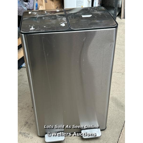 8121 - DOUBLE KITCHEN PEDAL BIN, SIGNS OF USE  / E63