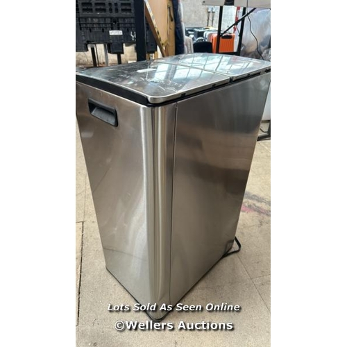 8121 - DOUBLE KITCHEN PEDAL BIN, SIGNS OF USE  / E63