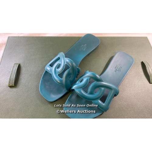 9789 - PAIR OF HERMES SANDALS SIZE 38