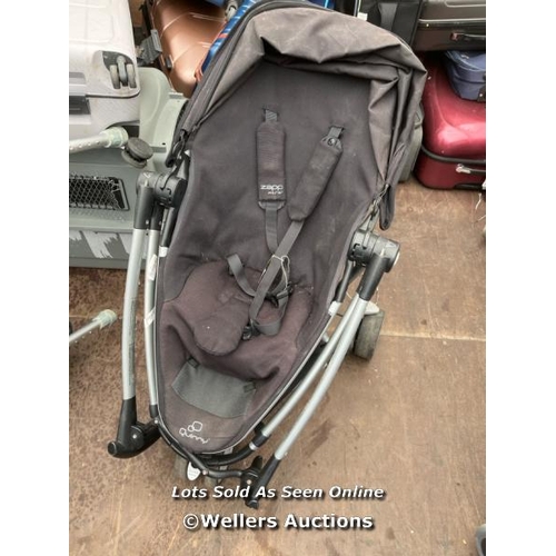 3853 - QUINNY PRE-OWNED PUSHCHAIR