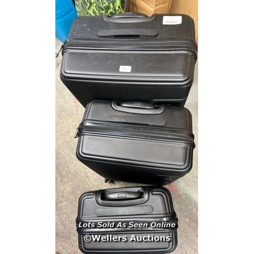 944 - SUPERDRY 3 PIECE HARDSIDE LUGGAGE SET