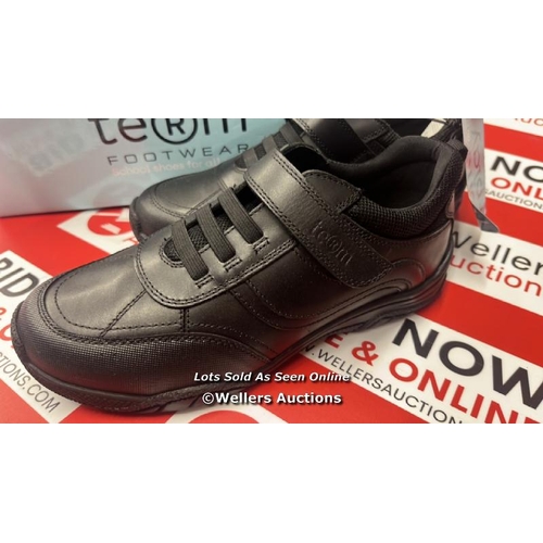 122 - CHILDRENS NEW TERM FOOTWEAR SHOES / UK 3