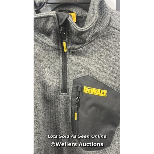 72 - GENTS NEW DEWALT QTR. ZIP WORK TOP / L