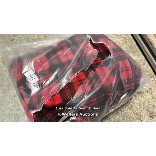 842 - STALWART HEATED CAR BLANKET, POLYESTER, RED