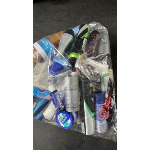 6453 - BAG OF PART USED COSMETICS