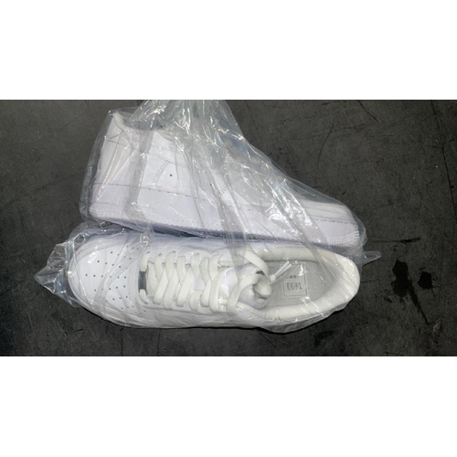 6495 - BAG OF NEW NIKE TRAINERS