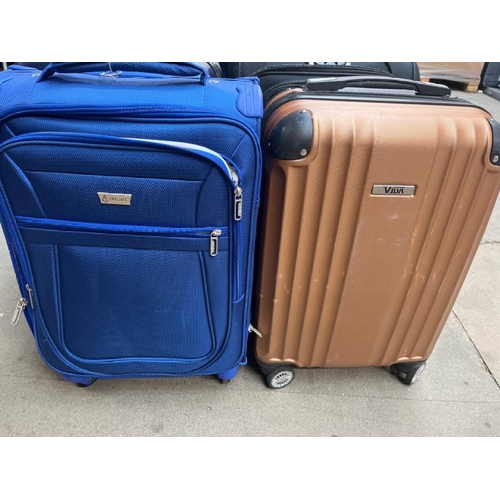 6541 - X2 PRE-OWNED SUITCASES INCL. AEROLITE / H6